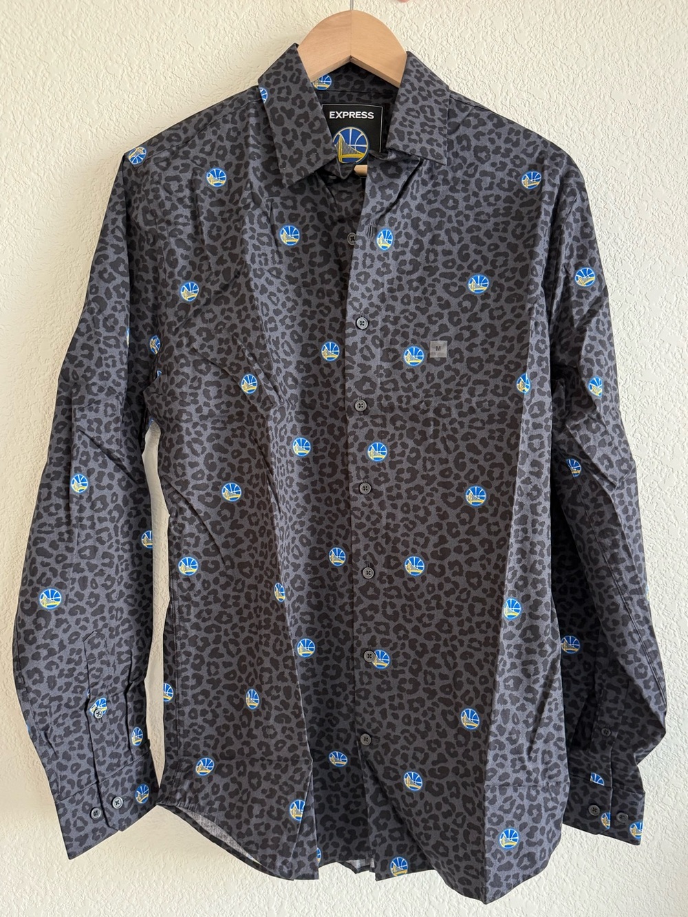 NWT Men's Black Golden State Warriors Dress Shirt - Picture 3 of 7